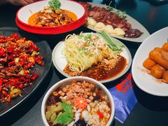 -麻六记(凤凰汇店)