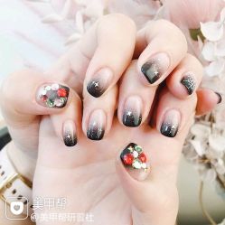 -Pink You美甲洗眉纹绣定制中心