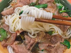 -张氏贵州遵义羊肉粉(伴山名都店)