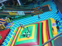 -蒙特利亲子乐园