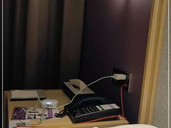 -麗枫酒店(深圳坪山高铁站龙东地铁站店)