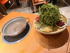 黑猪灼泉水时蔬-吃饭皇帝大(合生汇店)