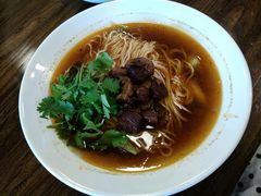 -碗里捞川渝特色面(沙河玖耀里店)