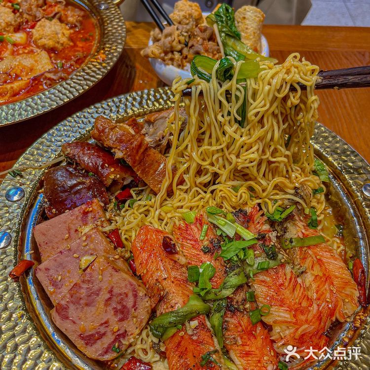 滨湖的！！穷鬼们！！快冲！！