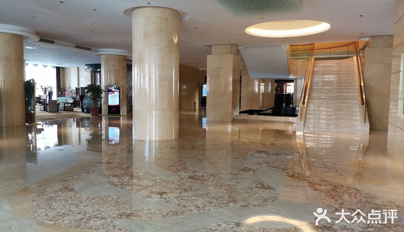 竟然才350块，还含双早