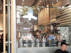 -喜茶(上海打浦桥日月光gelato lab+店)