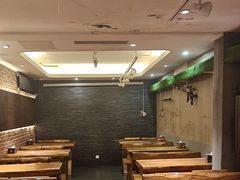 -万记麻辣烫国展总店