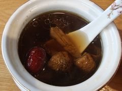 土鸡松茸汤-嫩芽·重庆菜馆(十八梯露台观景店)