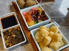 -野山舂·贵州现舂酸汤牛肉(民生路店)