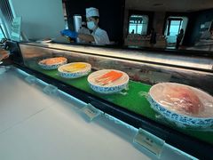 -亚洲国际大酒店·云顶阁旋转自助餐厅