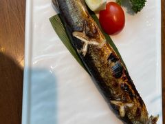 烤秋刀鱼-九井澤精致料理(金茂店)