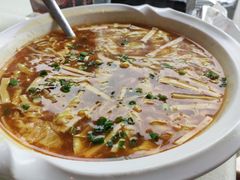 酸辣汤-鑫巴蜀小镇 · 水煮鱼专研店(玉桥店)