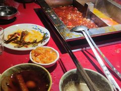 -二荆条·蜀鲜汇城市森林火锅