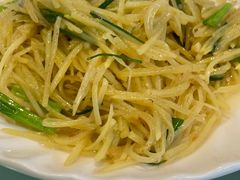 清炒土豆片-瑞丰园庭院餐厅·白族传统家常菜