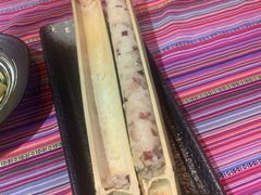 -香巴拉云南餐厅(华莱坞店)