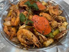 -休记光头香辣蟹干锅(绵竹店)