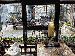靠窗位-瓦库茶馆17号(海汇港店)