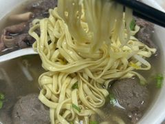 -华威达牛庄(黄埔大道西店)