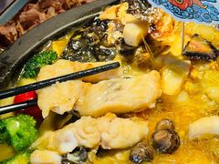 -鸣记脆皮烤鱼·海鲜烤鱼(三八广场店)