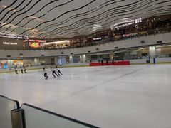 -冰纷万象滑冰场(沈阳万象城店)
