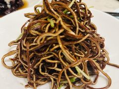 黑豆丝拌豆苗-春发生饭店·非遗(南院门店)