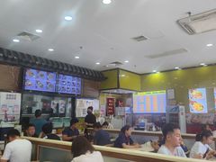 -龙记桂林米粉(财满街店)