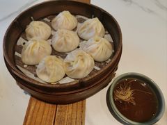 -馋三尺蟹粉小笼(人民广场店)