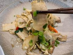 炒西双版纳金刚笋-半山腰·云南菜(侨福芳草地店)