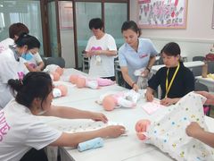 -爱月宝月嫂·育儿嫂