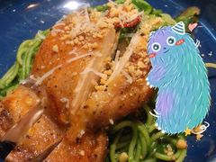 鸡肉松仁菠菜汁意面-西堤牛排(龙德广场店)