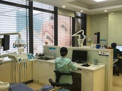 -美酷口腔牙齿矫正(江桥万达店)