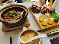 脆皮香烧乳鸽皇-汤城小厨(金融街店)