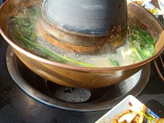 -楼外楼大刀肉传统火锅居(繁荣路店)