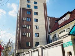 -上海市静安区图书馆(新闸路馆)