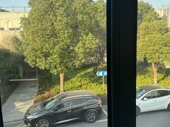 -上海来福士广场