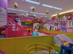 -孩子王童乐园(资阳万达店)