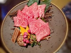-山川小町·极番烧肉(新地假日广场店)
