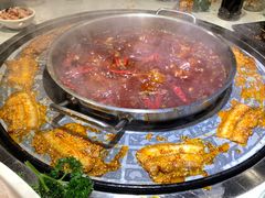 -二荆条·蜀鲜汇城市森林火锅