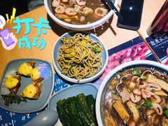 暗香三兄弟-肠王卤煮(西单食宝街店)