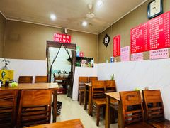 -上海特色小笼店(铁岭路90弄小区店)