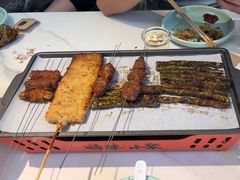 -嗨辣小聚·盘锦河蟹·海鲜烧烤龙虾(盘锦十年好店)
