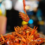 魔都夜宵好去处，龙虾肯定少不了！[礼花]