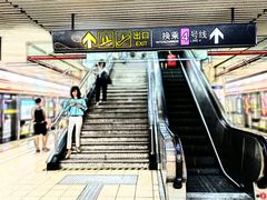 -上海体育馆(地铁站)
