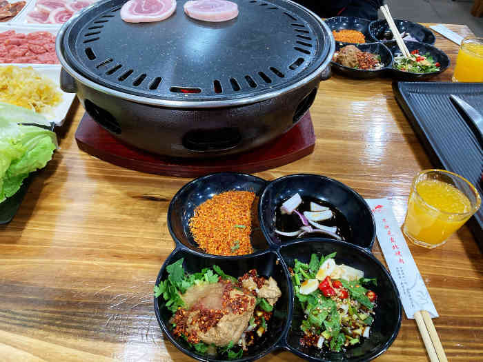 牛状元东北烤肉-"已经不是第一次来这家吃了.纯纯的辽宁麻将.