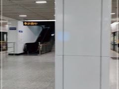 -常熟路(地铁站)