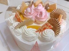 8寸奶油蛋糕-红宝石·鲜奶小方·海派西点房(丰庄店)