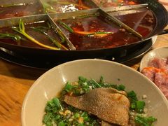 -岗上渣渣老火锅(两路口店)