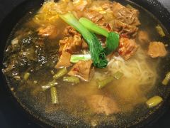 -八月美食小馆(银泰城总店)