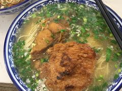 爆鱼大排面-伟记奥面馆(养育巷店)