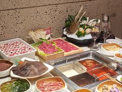 -海底捞火锅鲜切牛肉主题店(长寿路店)